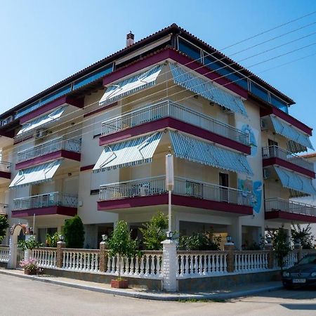 Niki Apartments Paralia Dionisiou Exterior foto